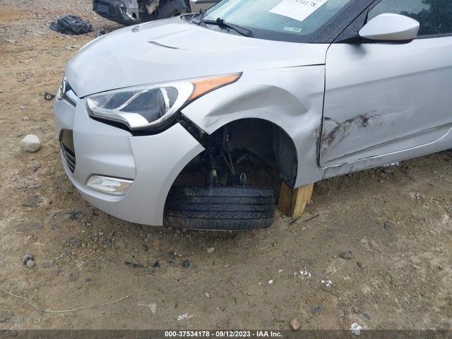 2013 HYUNDAI VELOSTER W/BLACK INT VIN: KMHTC6AD9DU135710