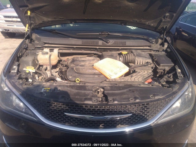 2C4RC1BGXHR753146 Chrysler Pacifica Touring-l