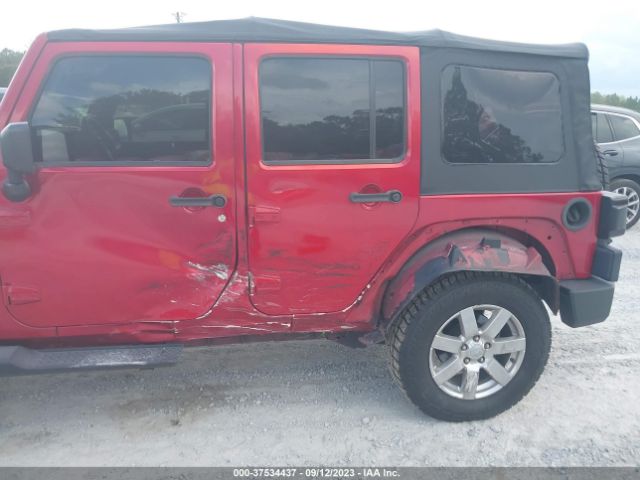1C4BJWEG1FL537921 Jeep Wrangler Unlimited Sahara