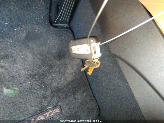 Hyundai SONATA HYBRID 2015 KMHEC4A43FA119892 Image 11