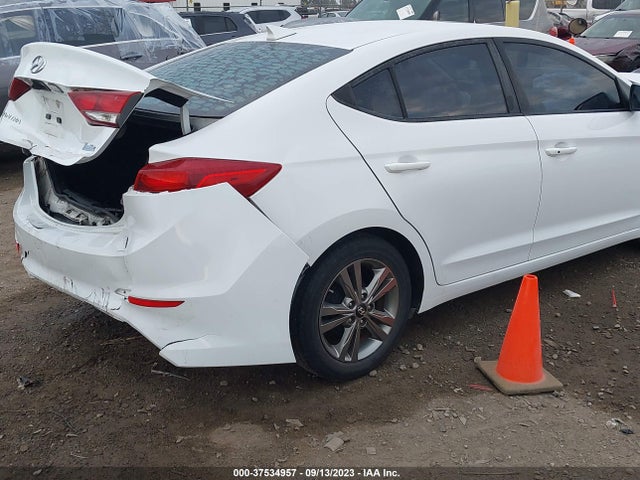 Hyundai Elantra Value Edition 2017 5NPD84LF9HH172222 Image 4