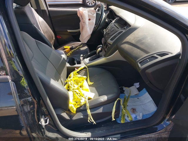 2014 FORD FOCUS SE VIN: 1FADP3K26EL263084