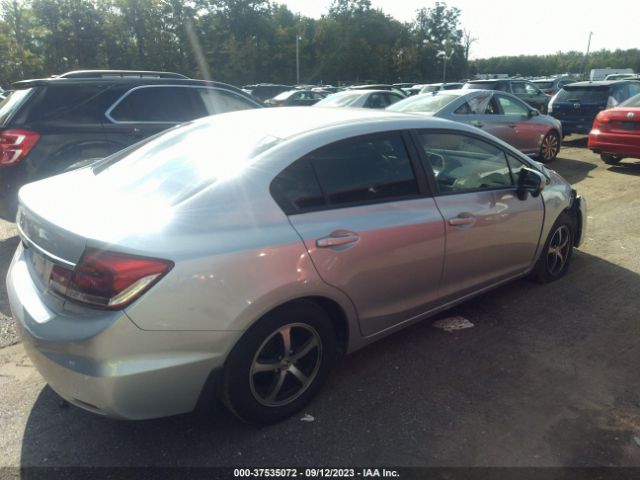 2HGFB2F73FH554160 Honda Civic Sedan Se