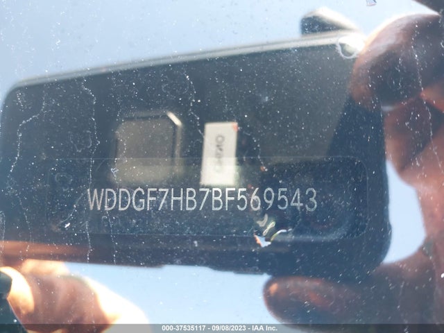 2011 MERCEDES-BENZ C-CLASS C 63 AMG VIN: WDDGF7HB7BF569543
