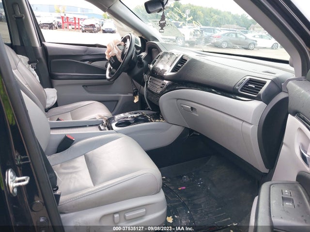 Honda Pilot Touring 2017 5FNYF5H97HB018915 Image 12