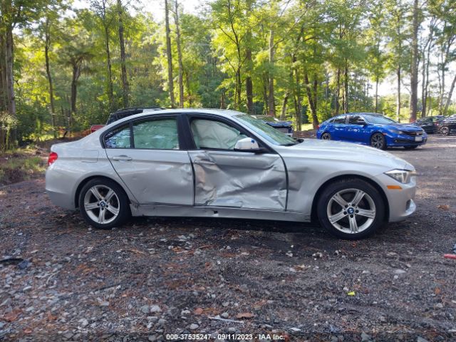 WBA3C3C56FK202302 BMW 3 Series 320i Xdrive