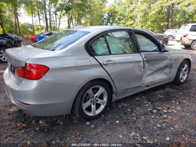 WBA3C3C56FK202302 BMW 3 Series 320i Xdrive