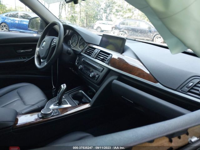 WBA3C3C56FK202302 BMW 3 Series 320i Xdrive