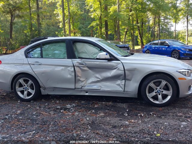 WBA3C3C56FK202302 BMW 3 Series 320i Xdrive