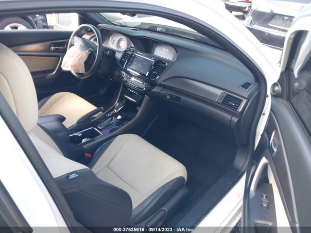 2016 HONDA ACCORD TOURING VIN: 1HGCT2B08GA004140