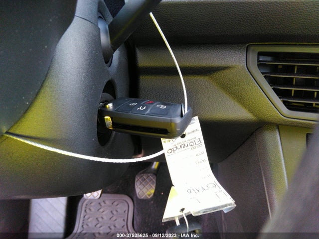 3VWN57BUXMM066412 Volkswagen Jetta S/r-line