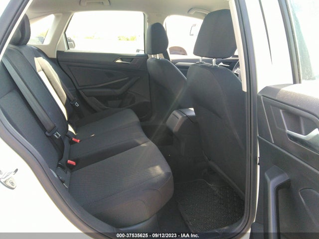 3VWN57BUXMM066412 Volkswagen Jetta S/r-line