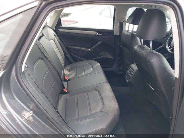 1VWSA7A33MC006898 Volkswagen Passat 2.0t Se