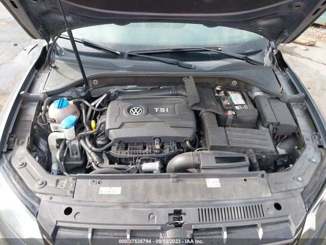 1VWBT7A31EC082289 Volkswagen Passat Se W/sunroof