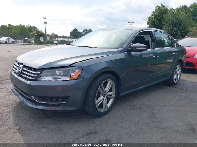 1VWBT7A31EC082289 Volkswagen Passat Se W/sunroof