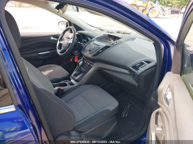 1FMCU0GX7FUA22613 Ford ESCAPE SE