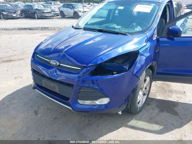 1FMCU0GX7FUA22613 Ford ESCAPE SE