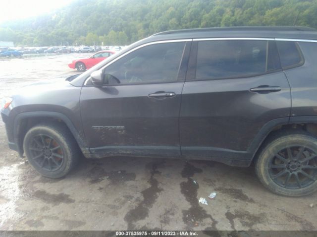 3C4NJDBB0JT328385 Jeep Compass Latitude 4x4