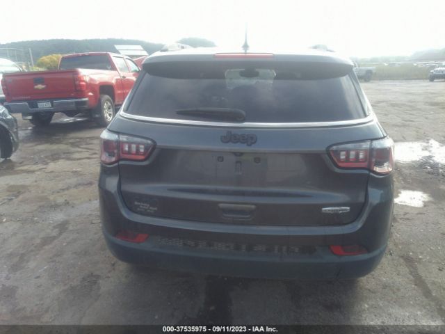 3C4NJDBB0JT328385 Jeep Compass Latitude 4x4