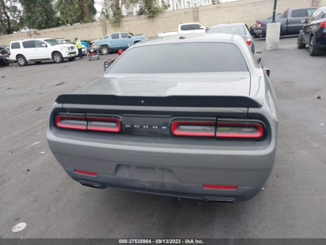 2C3CDZAG4JH118460 Dodge Challenger Sxt