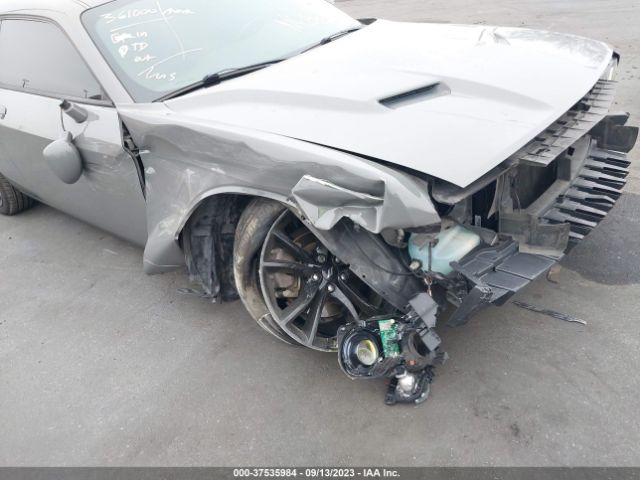 2C3CDZAG4JH118460 Dodge Challenger Sxt