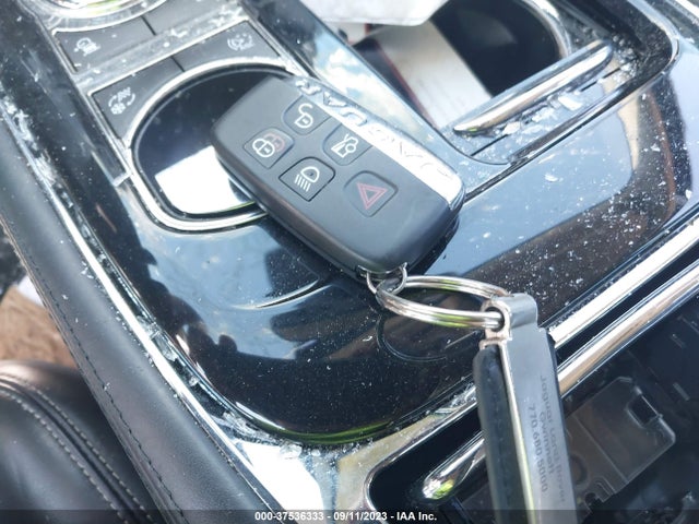 2016 JAGUAR XJ SAJWJ2GD3G8W02254 Photo 10