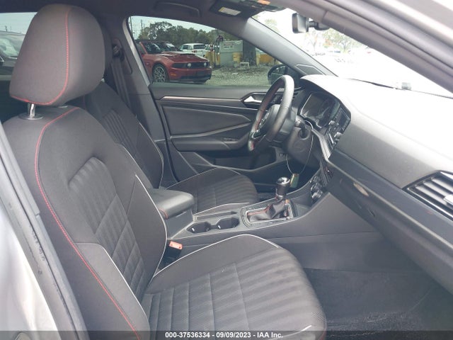 3VW5T7BU4KM189268 Volkswagen Jetta Gli S