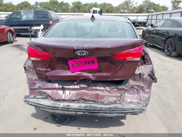 2018 KIA FORTE LX VIN: 3KPFL4A76JE167900