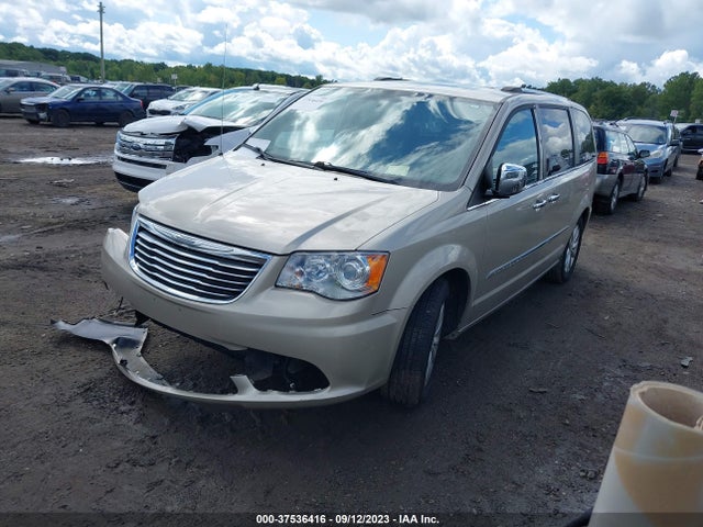 2C4RC1GG8FR742586 Chrysler Town & Country Limited Platinum