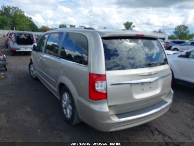2C4RC1GG8FR742586 Chrysler Town & Country Limited Platinum