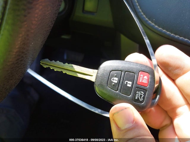 Toyota Rav4 Xle 2015 2T3WFREV9FW233414 Image 11