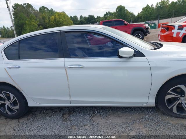 1HGCR2F39HA264275 Honda Accord Sedan Lx