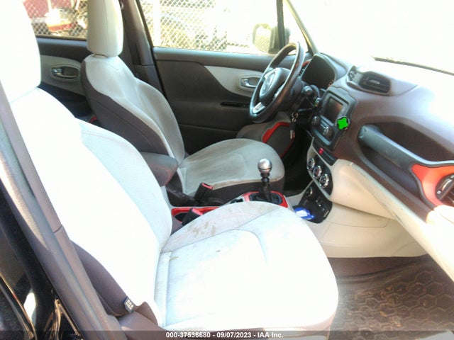Jeep Renegade Latitude 2015 ZACCJBBH0FPB71245 Image 5
