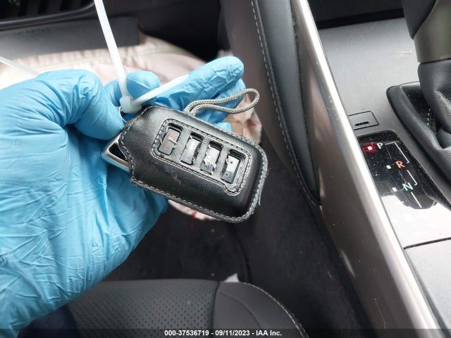 JTHBA1D24K5094797 Lexus Is Is 300