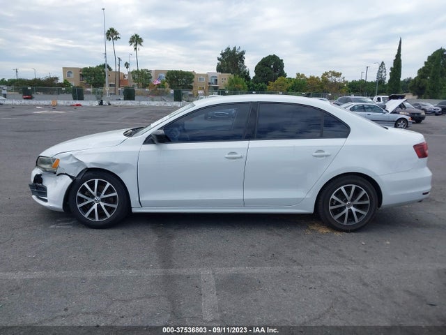 3VWD67AJXGM391761 Volkswagen Jetta Sedan 1.4t Se