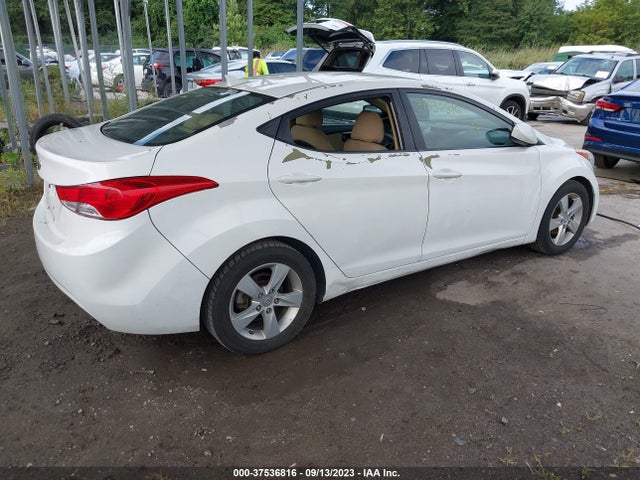 2013 HYUNDAI ELANTRA GLS PZEV VIN: 5NPDH4AE8DH342221