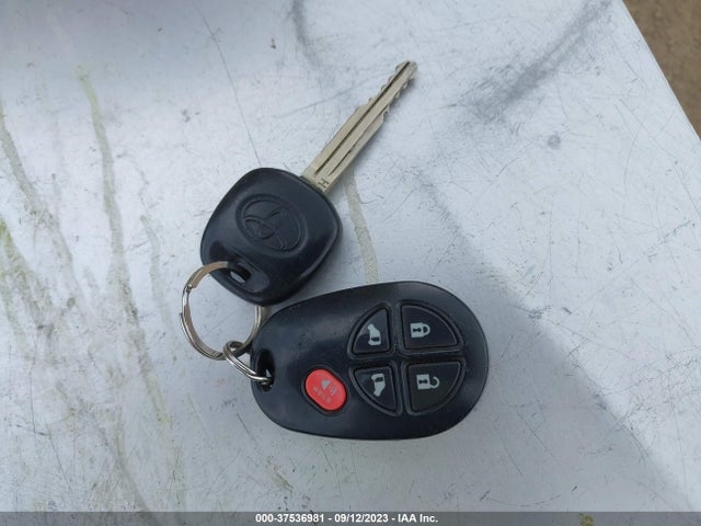 Toyota Sienna Le 8 Passenger 2015 5TDKK3DC7FS583696 Image 11