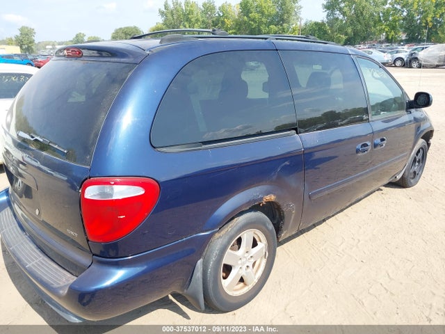 2005 DODGE GRAND CARAVAN SXT VIN: 2D4GP44L45R125962
