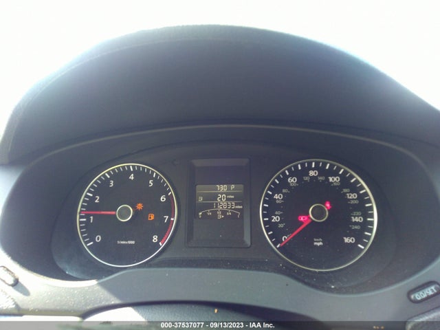 3VWD17AJ4EM228633 Volkswagen Jetta Sedan Se