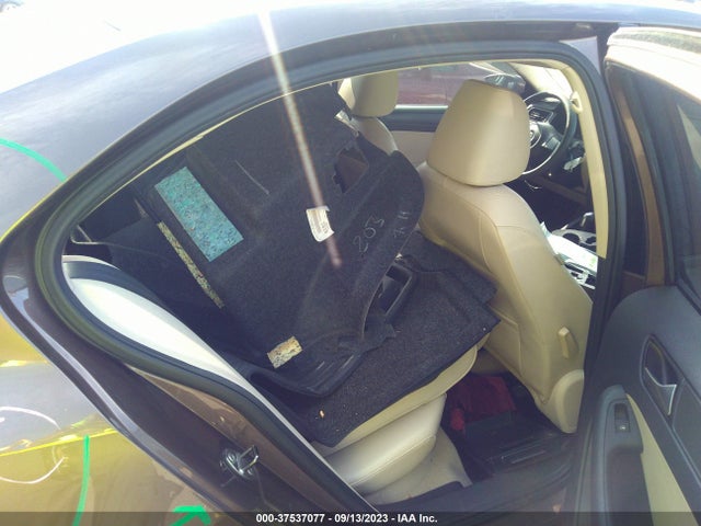 3VWD17AJ4EM228633 Volkswagen Jetta Sedan Se