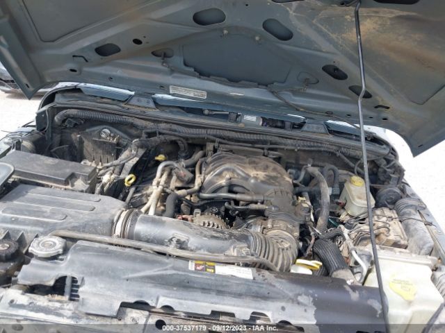 1C4BJWDG5EL305225 Jeep Wrangler Unlimited Sport