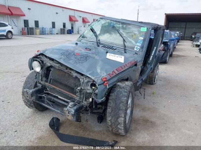 1C4BJWDG5EL305225 Jeep Wrangler Unlimited Sport