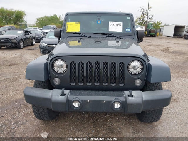 1C4BJWEG9HL597495 Jeep Wrangler Unlimited Sahara