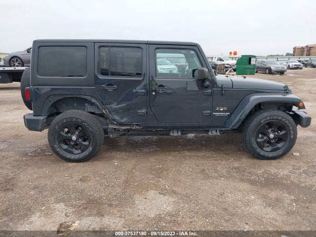 1C4BJWEG9HL597495 Jeep Wrangler Unlimited Sahara