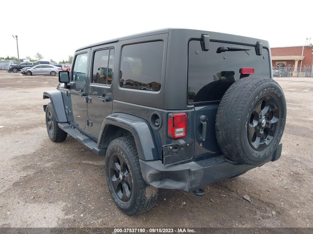 1C4BJWEG9HL597495 Jeep Wrangler Unlimited Sahara