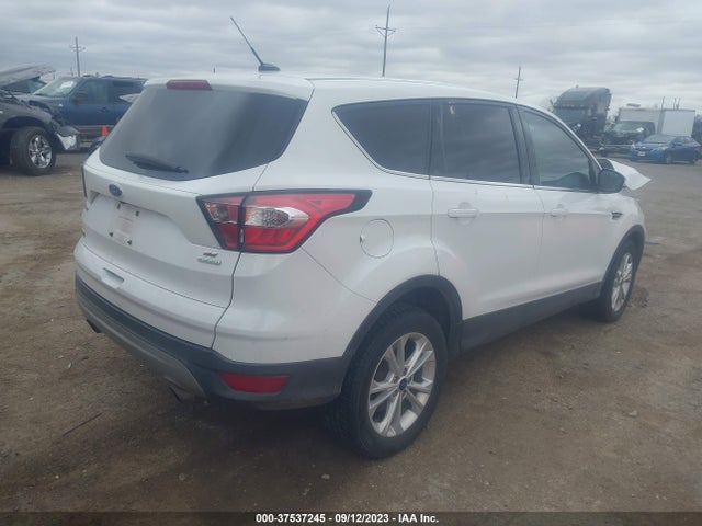 2017 FORD ESCAPE SE VIN: 1FMCU0G95HUD44915