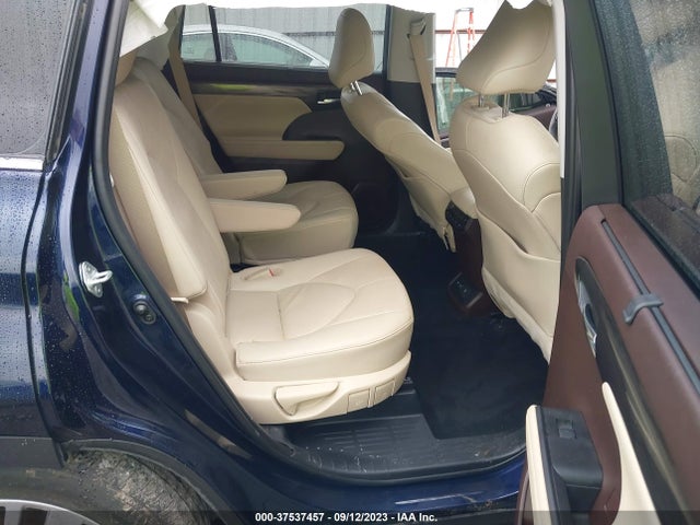 Toyota Highlander Platinum 2021 5TDFZRAH7MS080957 Image 8