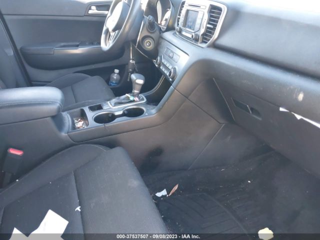 KNDPMCAC2J7367682 KIA Sportage Lx