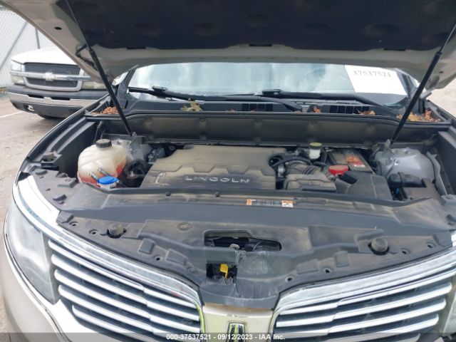 2LMPJ6LR0HBL52157 Lincoln Mkx Reserve