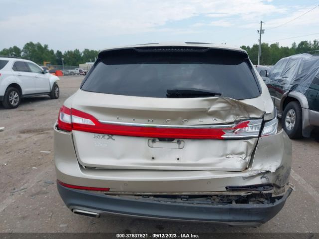 2LMPJ6LR0HBL52157 Lincoln Mkx Reserve
